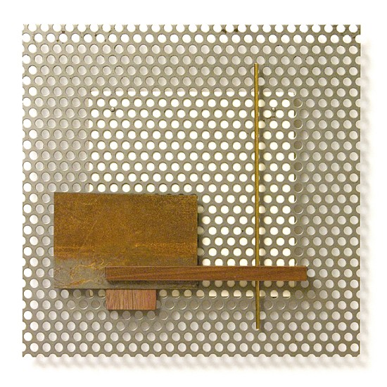 Dombormű #29., 2011., vas, fa, sárgaréz, vegyes technika, 32 x 32 cm