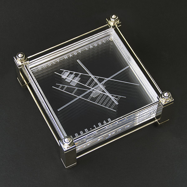 In memoriam Moholy - Nagy László, 2007., plexiglass, nickel-plated brass, assembled, 118 x 118 x 62 mm
