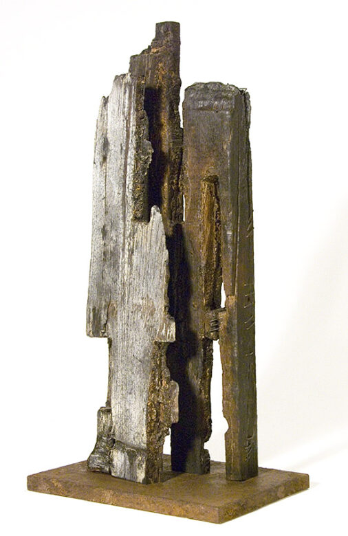 Hommage à Gaudí, 2008., fa, vegyes technika, 36 cm