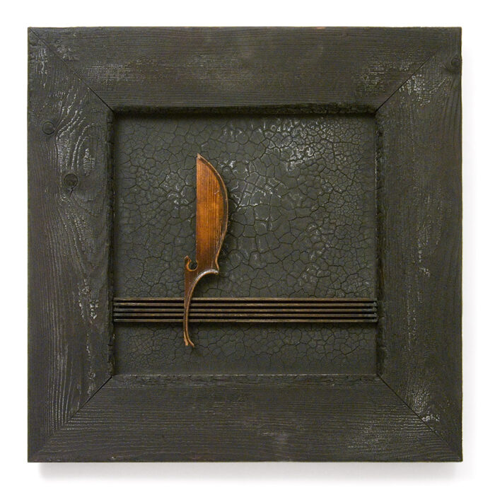 Rendületlenül, 2010., fa, vas, vegyes technika, 50 x 50 cm