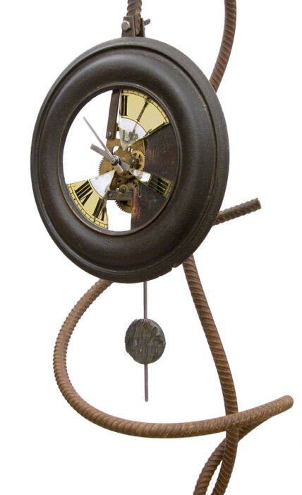 Ballet clock, I., 2010, iron, clock, mixed media, 215 cm