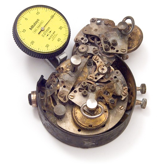 Portable time machine, 2014., iron, brass, clockwork &c., mixed media, 105 x 90 mm