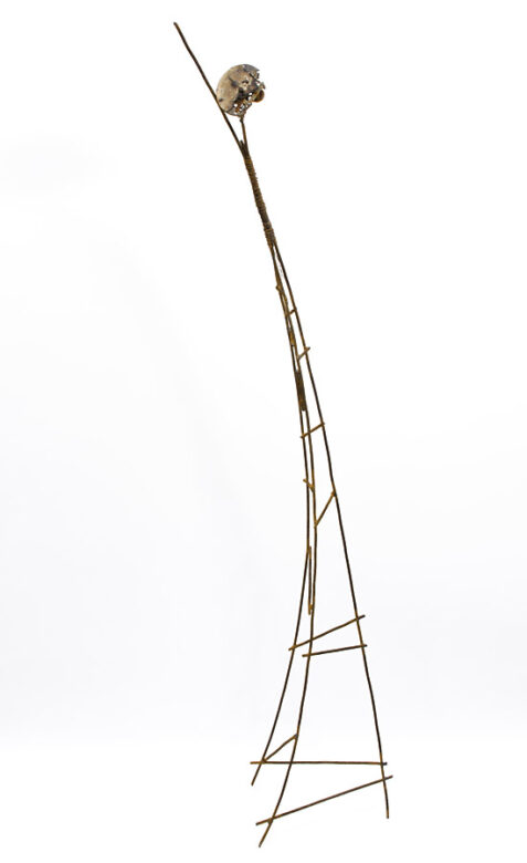 Kis idős szobor, 2015., vas, papír, órasszerkezet, vegyes technika, 168 x 40 x 30 cm