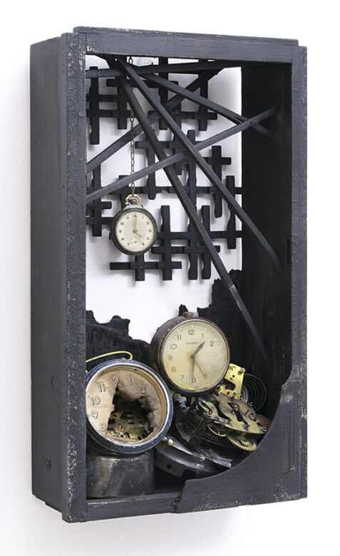 'Jó reggelt Vietnám', 2017., fa, vas, sárgaréz, óraszerkezetek, vegyes technika, 47,5 x 26,5 x 10,5 cm