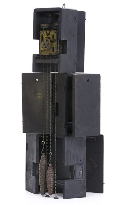 Madárház, 2017., fa, vas, óraszerkezetek, vegyes technika, 69 x 35 x 30 cm