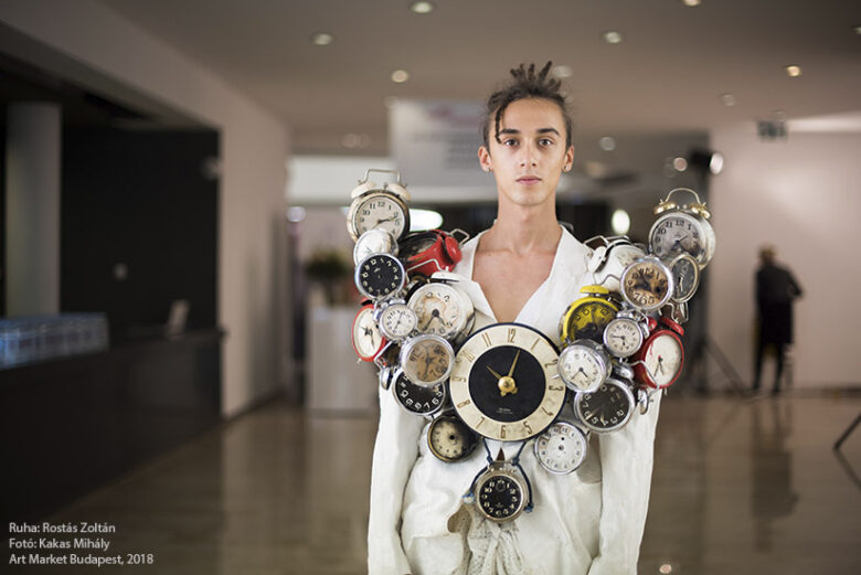 Time armor, 2018., iron, brass, clockwork, textile, mixed media, 63 x 73 x 36 cm