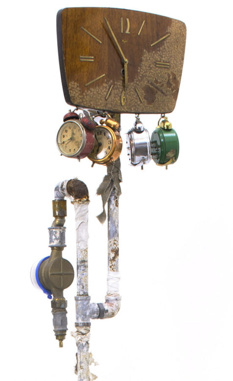 Running time, 2018., iron, wood, textile, clock, mixed media, 221 x 40 x 50 cm