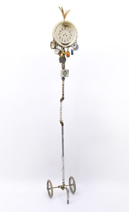 Crosier, 2018., iron, textile, clockwork &c., mixed media, 231 x 40 x 40 cm