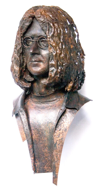 John Lennon, 1988., átalakítva 2009., lemez, vörösréz, 77 x 35 x 26 cm