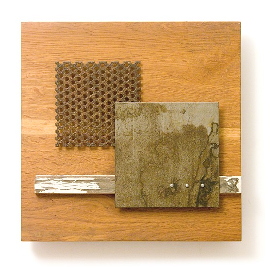 Dombormű #65., 2011., vas, fa, vegyes technika, 25,5 x 25,5 cm