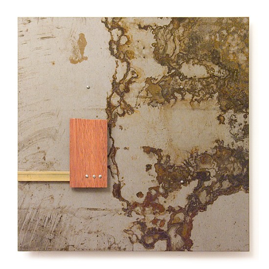 Dombormű #84., 2011., vas, fa, sárgaréz, vegyes technika, 30 x 30 cm