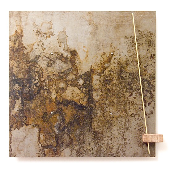 Dombormű #88., 2011., vas, fa, sárgaréz, vegyes technika, 30 x 30 cm