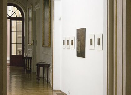 ÍRÁS - JEL ifjabb Szlávics László kiállítása Petőfi Irodalmi Múzeum, Károlyi-palota, Budapest